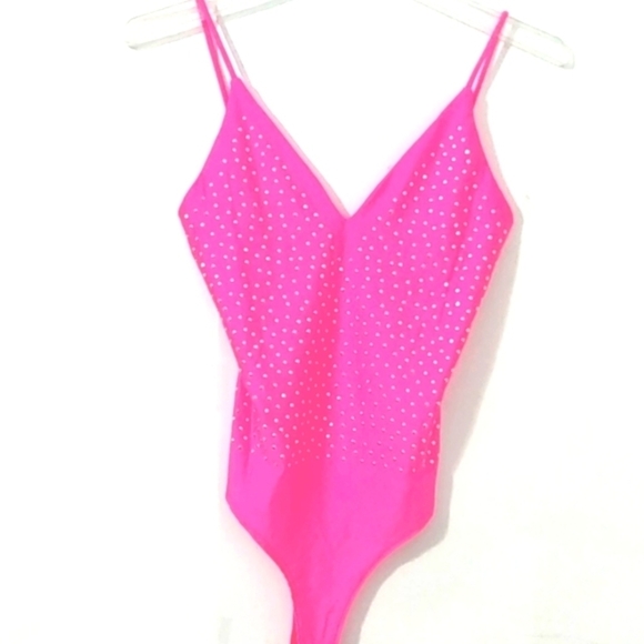 PINK PLUNGE V-NECK SILVER STUDDED SPARKLE THONG BODYSUIT SIZE MEDIUM NWOT - Picture 1 of 5